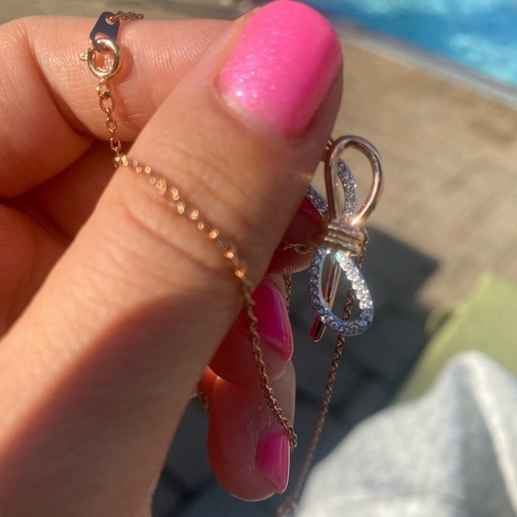 Stunning SWAROVSKI bow and crystal necklace NWOT - Picture 7 of 7